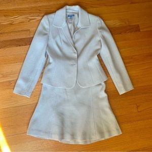 Ann Taylor Beige Shimmer 2 pc Skirt Suit 4 Petite